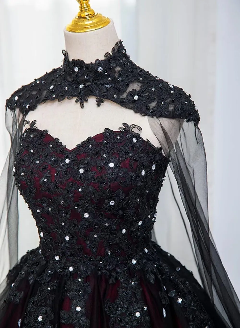 Ftupza Tulle Red Black Wedding Dresses for Bride Beading Lace Wedding Gown Luxury Sweetheart Long Bridal Gown