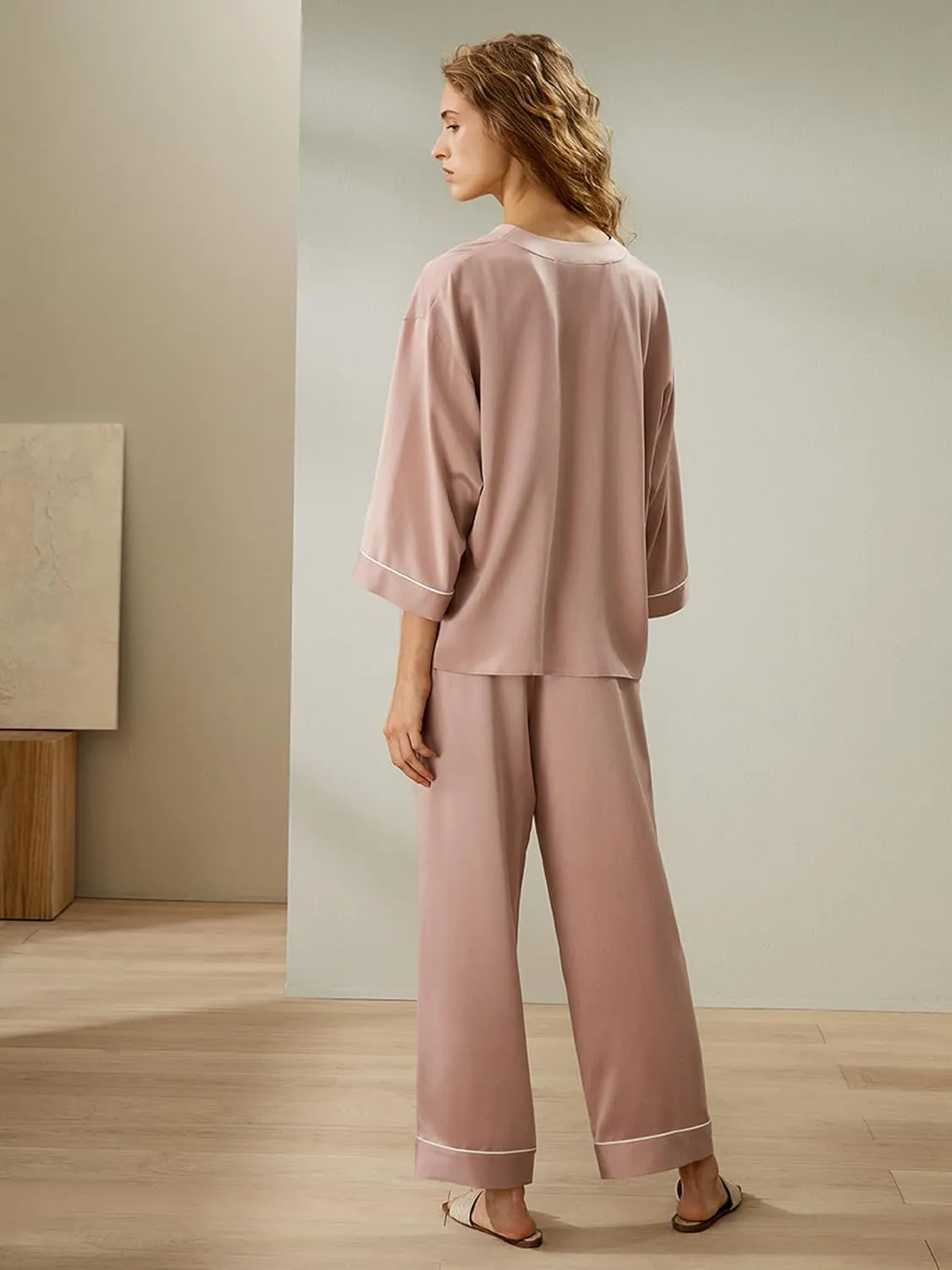 LilySilk Silk Pajama Set for Women 100% Sand-Wash Pullover Top V-Neck 3/4 Sleeves Waisted Pants Loose Casual