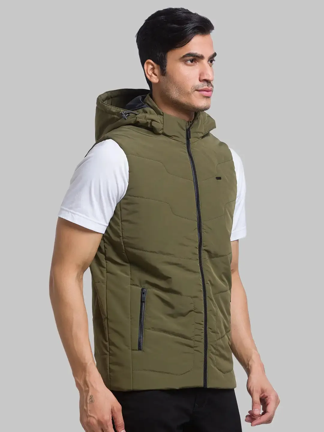 Men Green Solid Polyester Sleeveless Jackets