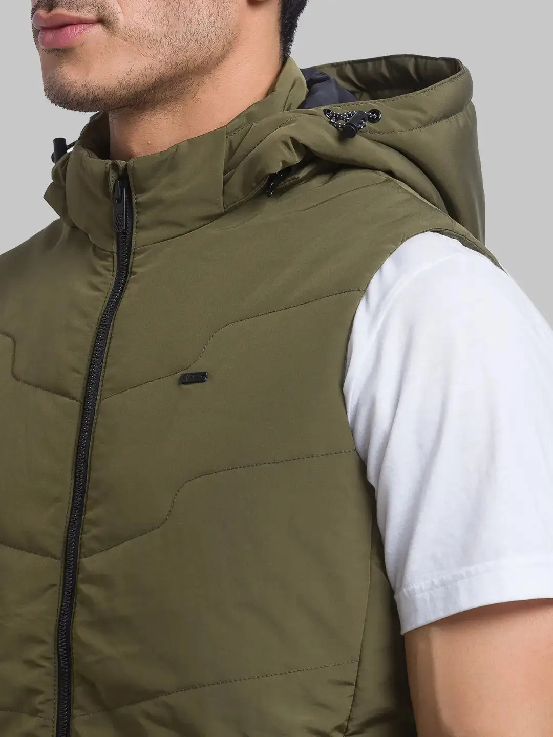 Men Green Solid Polyester Sleeveless Jackets