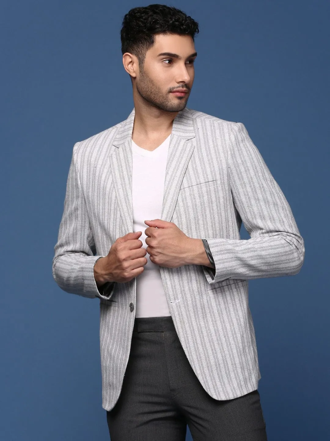 Men Grey Notched Lapel Single Breasted Slim Fit Blazer