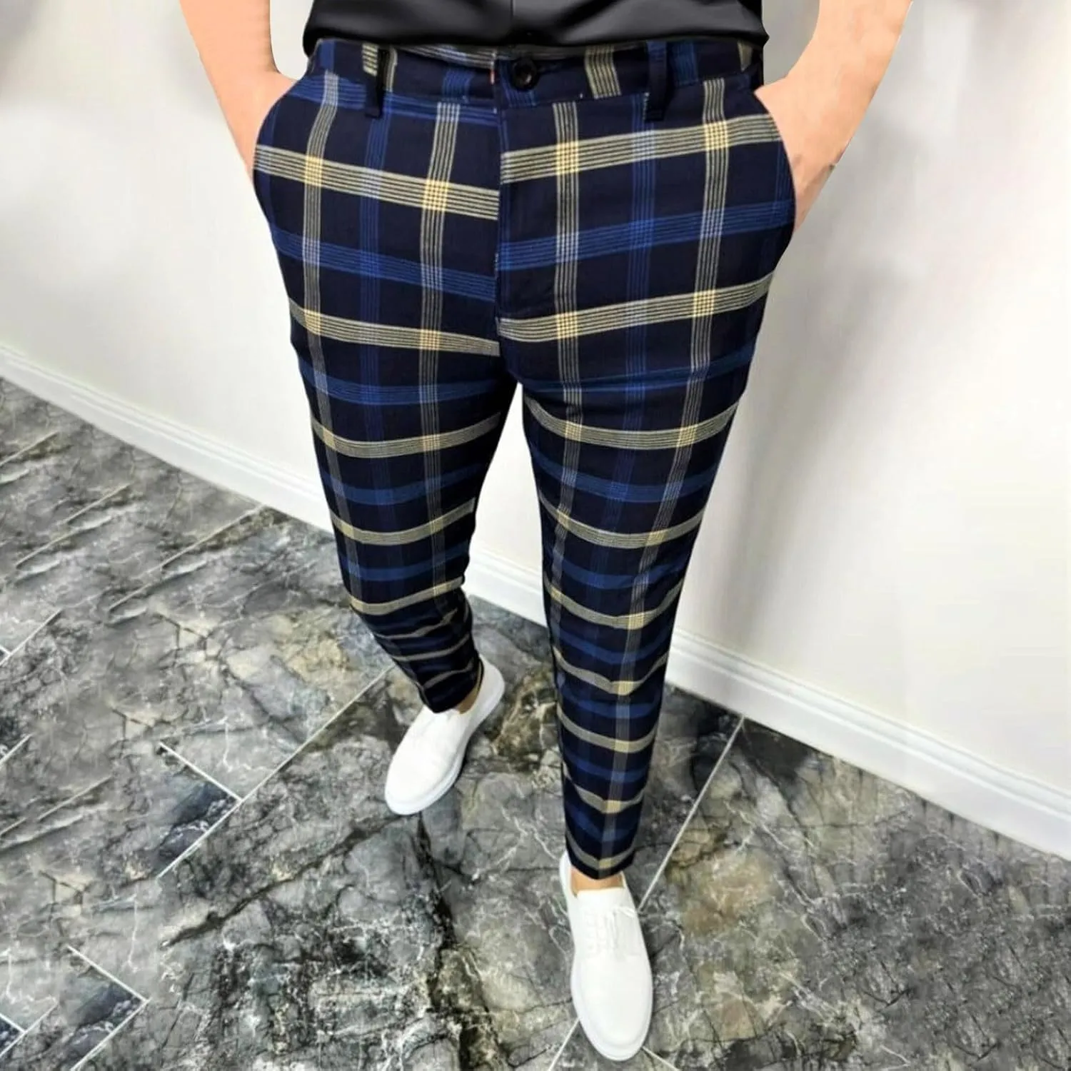 Men's Plaid Pants Regular Fit Elastic Waist Casual Pants Comfortable Tapered Leg Pants with 2 Pockets