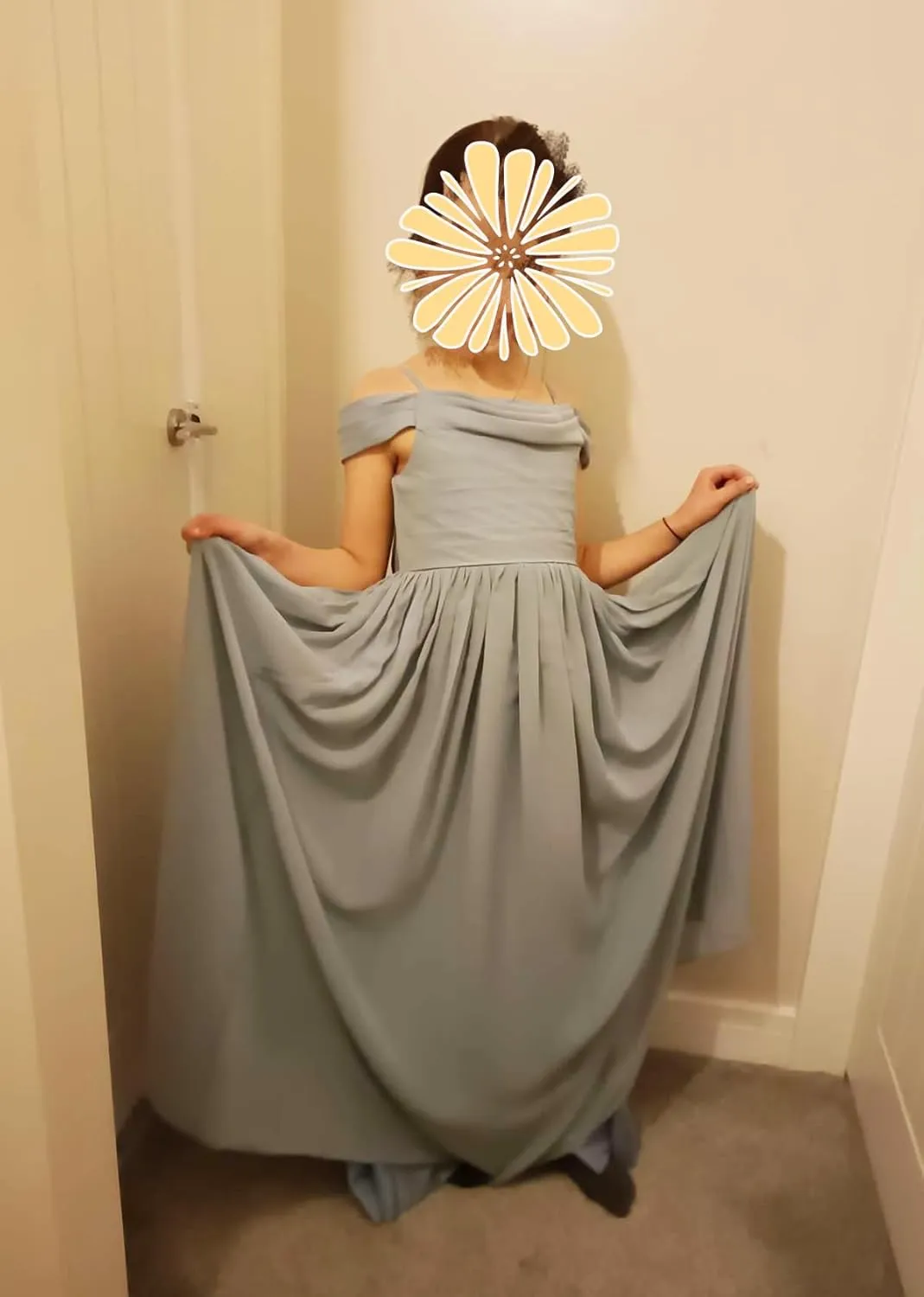 POMUYOO Cold Shoulder Floor Length Chiffon Junior Bridesmaid Dress for Wedding Teen Girls Party Pageant Gowns YG339